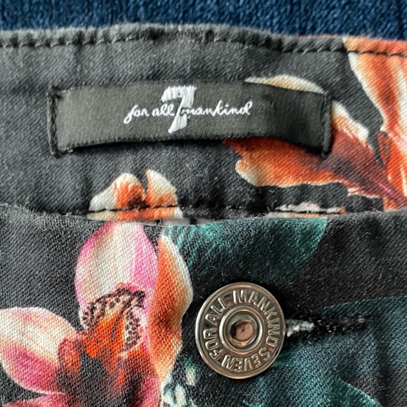 7 For All Mankind Black Floral Jeans with Colorful Flower Patterns Women’s 26 - Picture 5 of 13